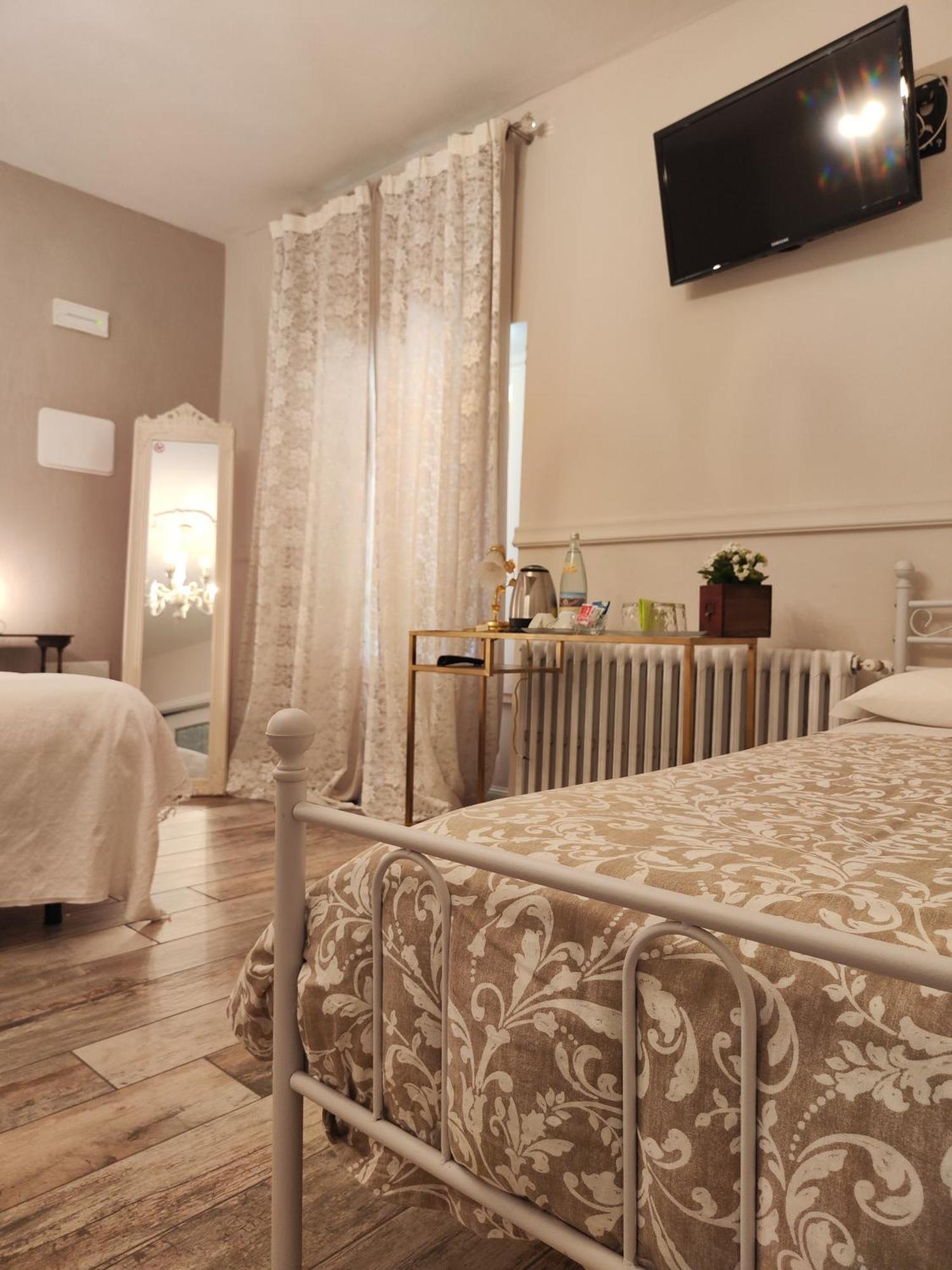مبيت وإفطار مونتيشياري Garda Relais Antica Romelia المظهر الخارجي الصورة