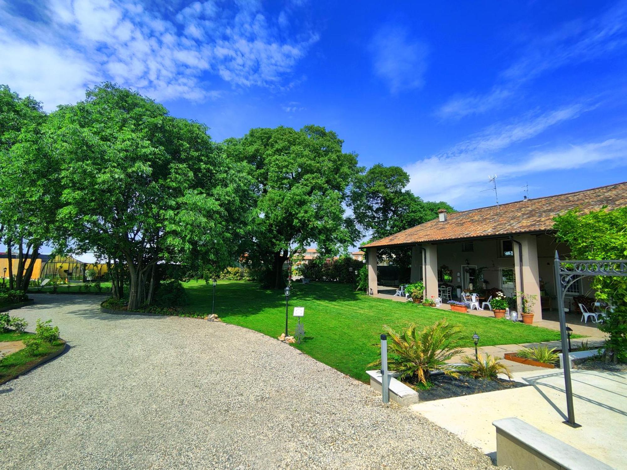 مبيت وإفطار مونتيشياري Garda Relais Antica Romelia المظهر الخارجي الصورة