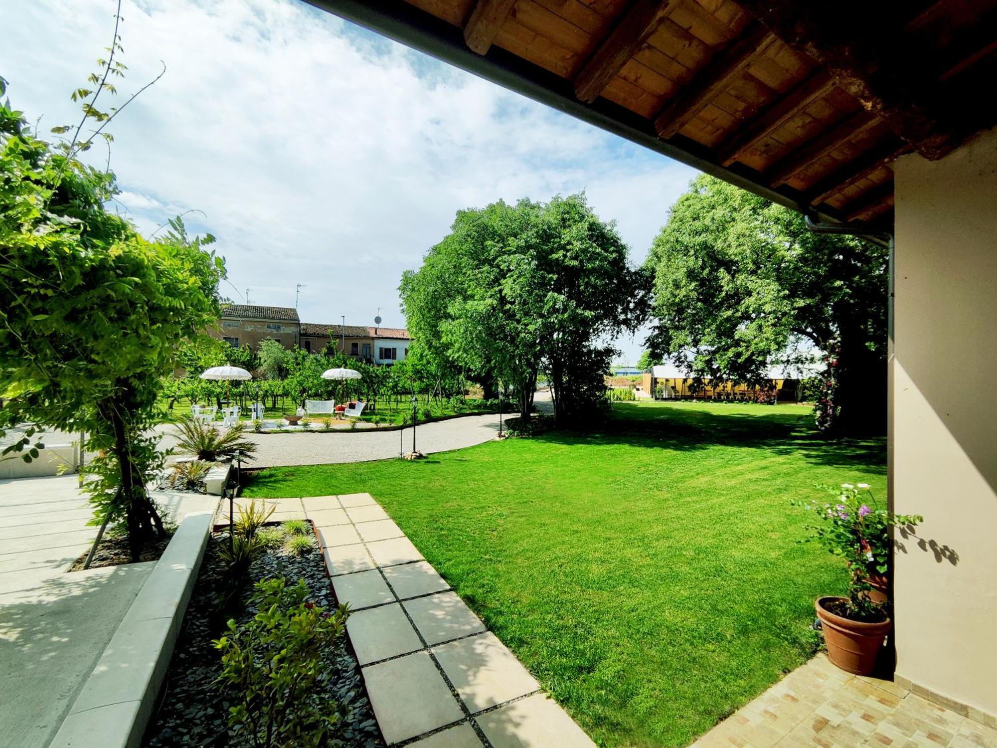 مبيت وإفطار مونتيشياري Garda Relais Antica Romelia المظهر الخارجي الصورة